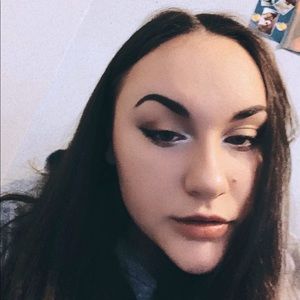 Meet your Posher, Kaylee